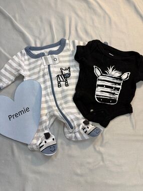 Koala Kids - 2 piece premature infant set - Black and Gray Zebra Footie/Onesie